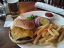 ロデオドライブで食べれる＄２．９５のチーズバーガー