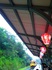 天燈型のランプに彩られた平渓駅